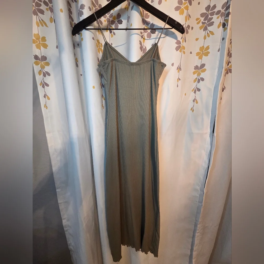 Elegant Green Ribbed Dress
